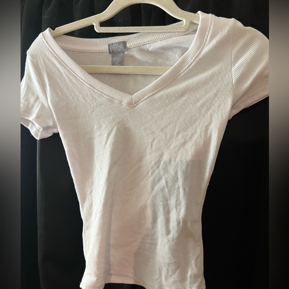 Tilly's white Ribbed Top